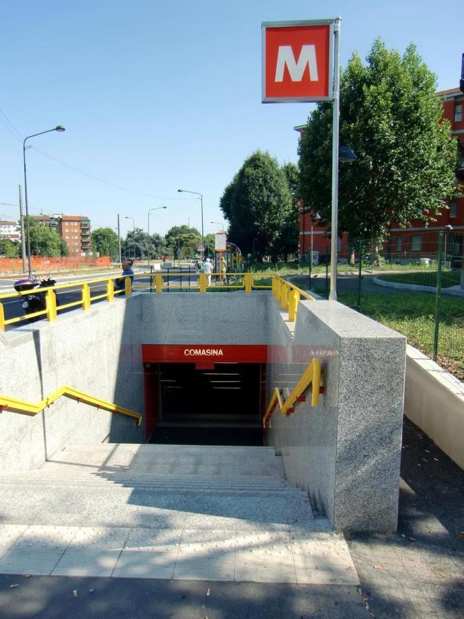 Casti - Appartamento Mm3 Comasina Milán Exteriér fotografie
